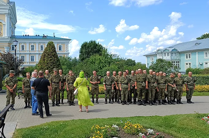 Курсанты военного учебного центра